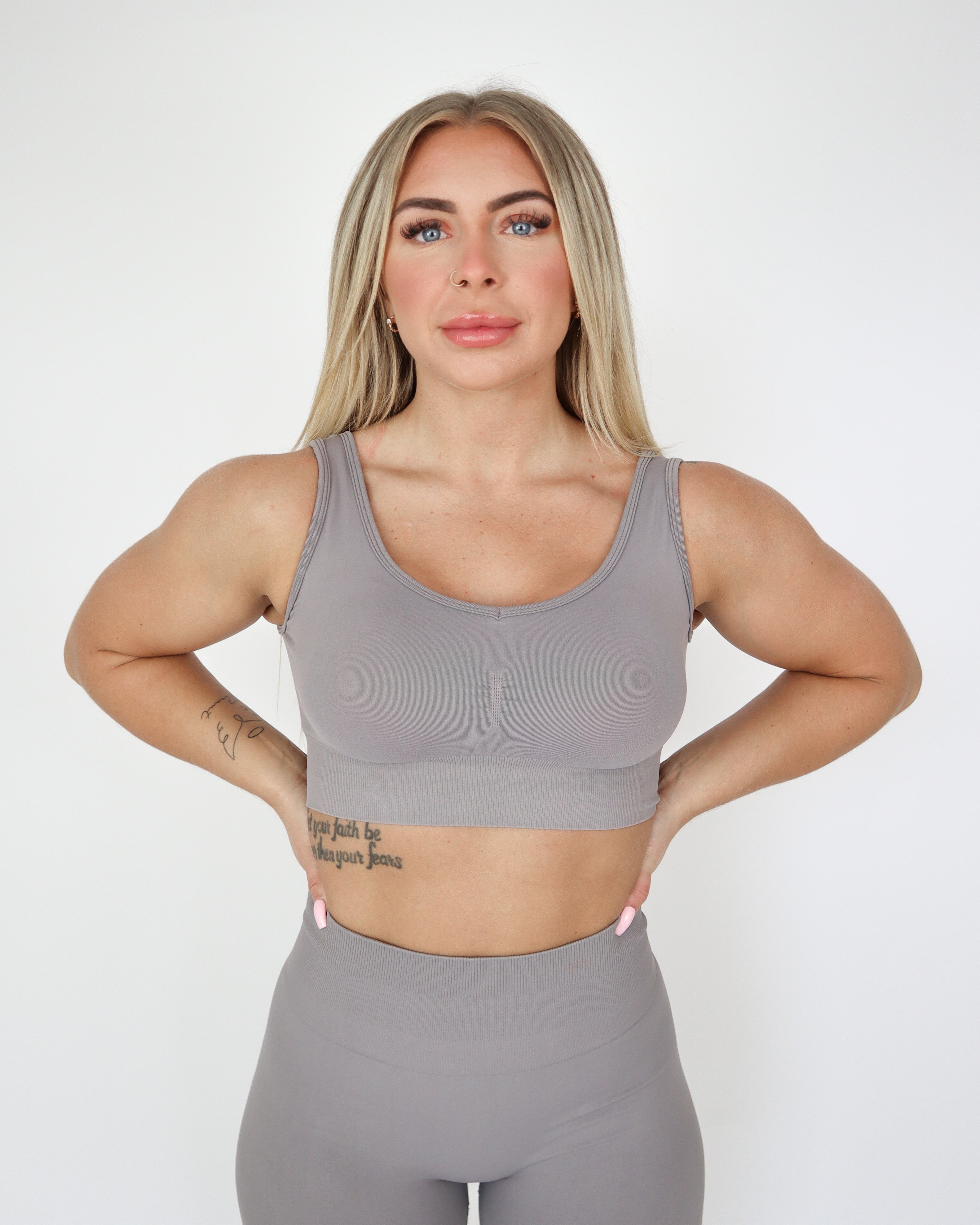 NVGTN Women's Activewear On Sale Up To 90% Off Retail