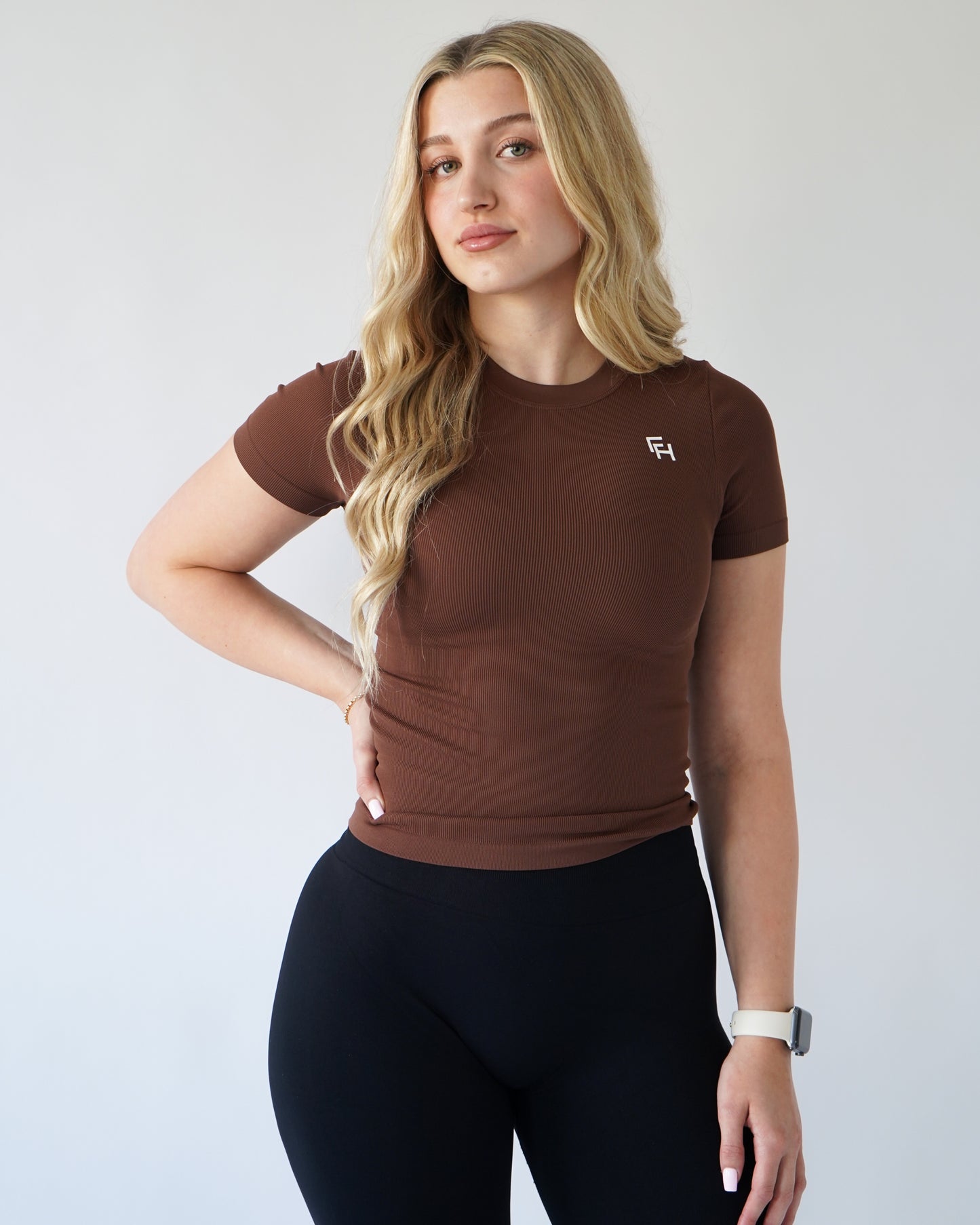 Ribbed Seamless T-Shirt- Chocolate