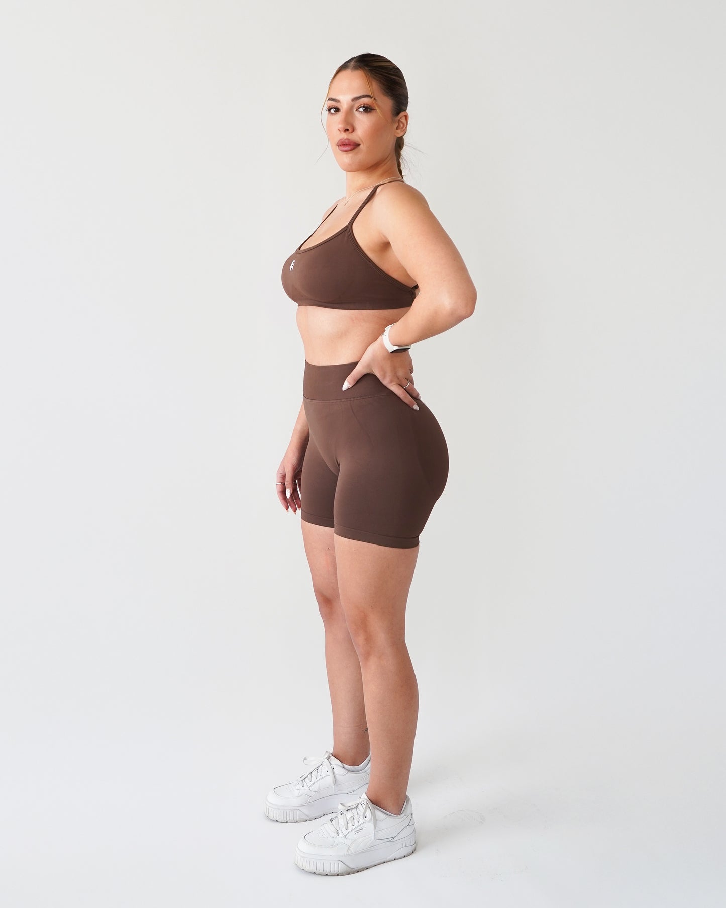 Enhance Contour Shorts 5" - Cocoa