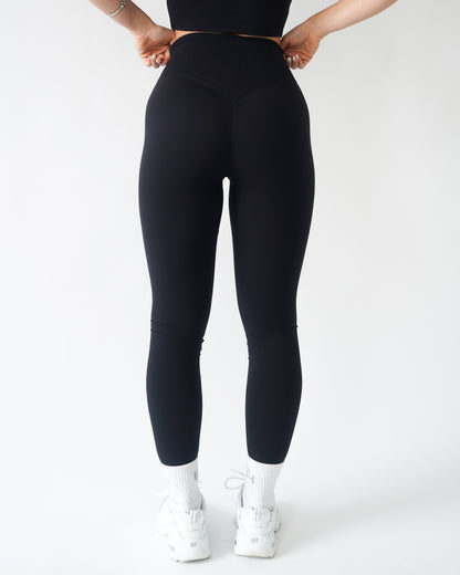 Onyx V Waist Leggings - Black