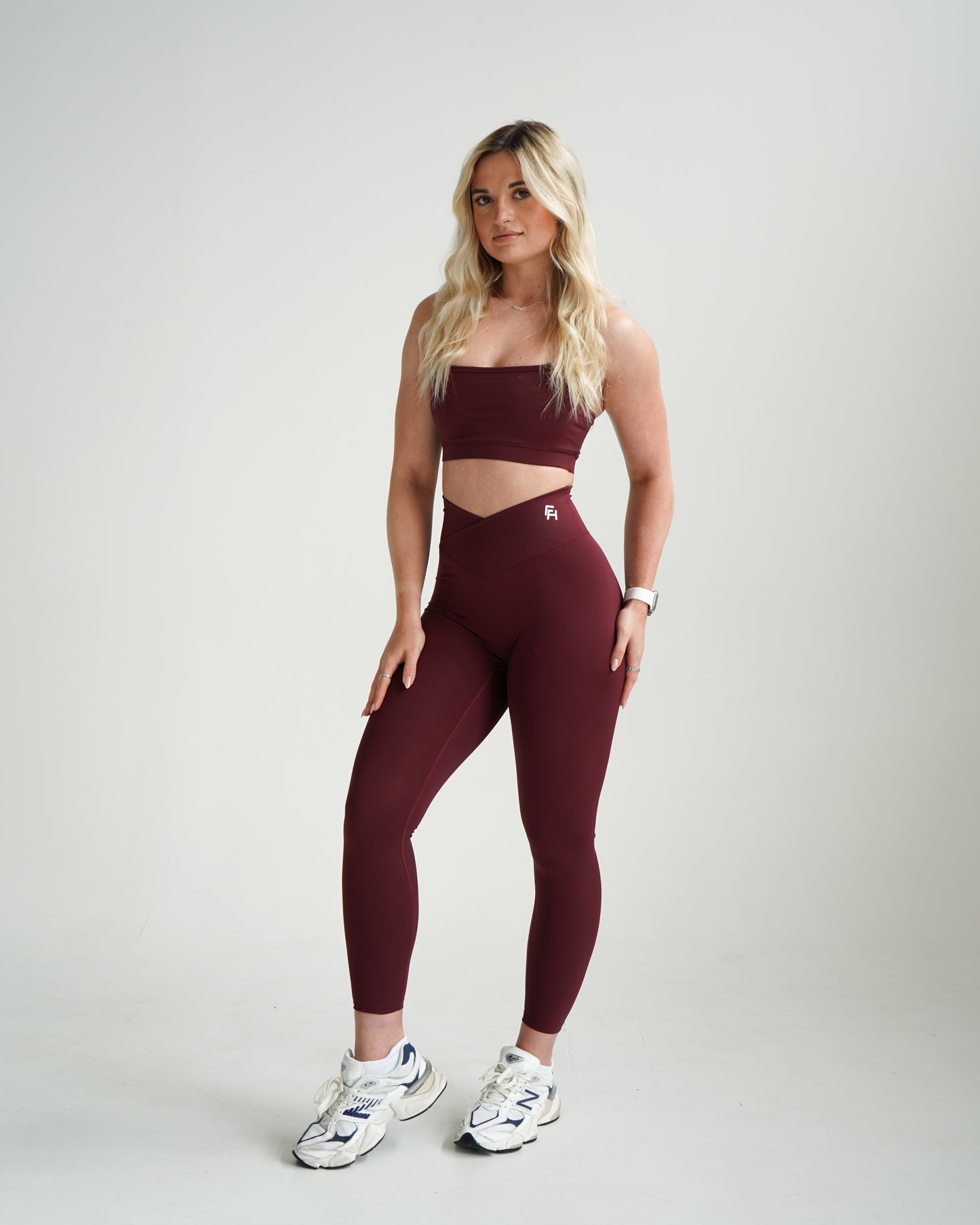 Impact V-Waist Leggings - Wine