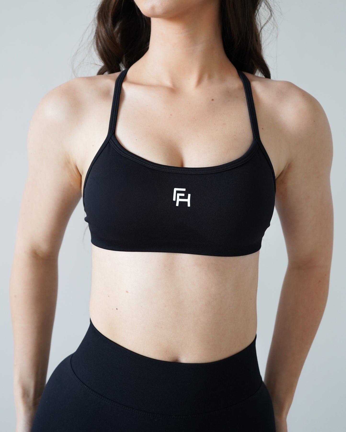 Enhance Contour Sports Bra — Black