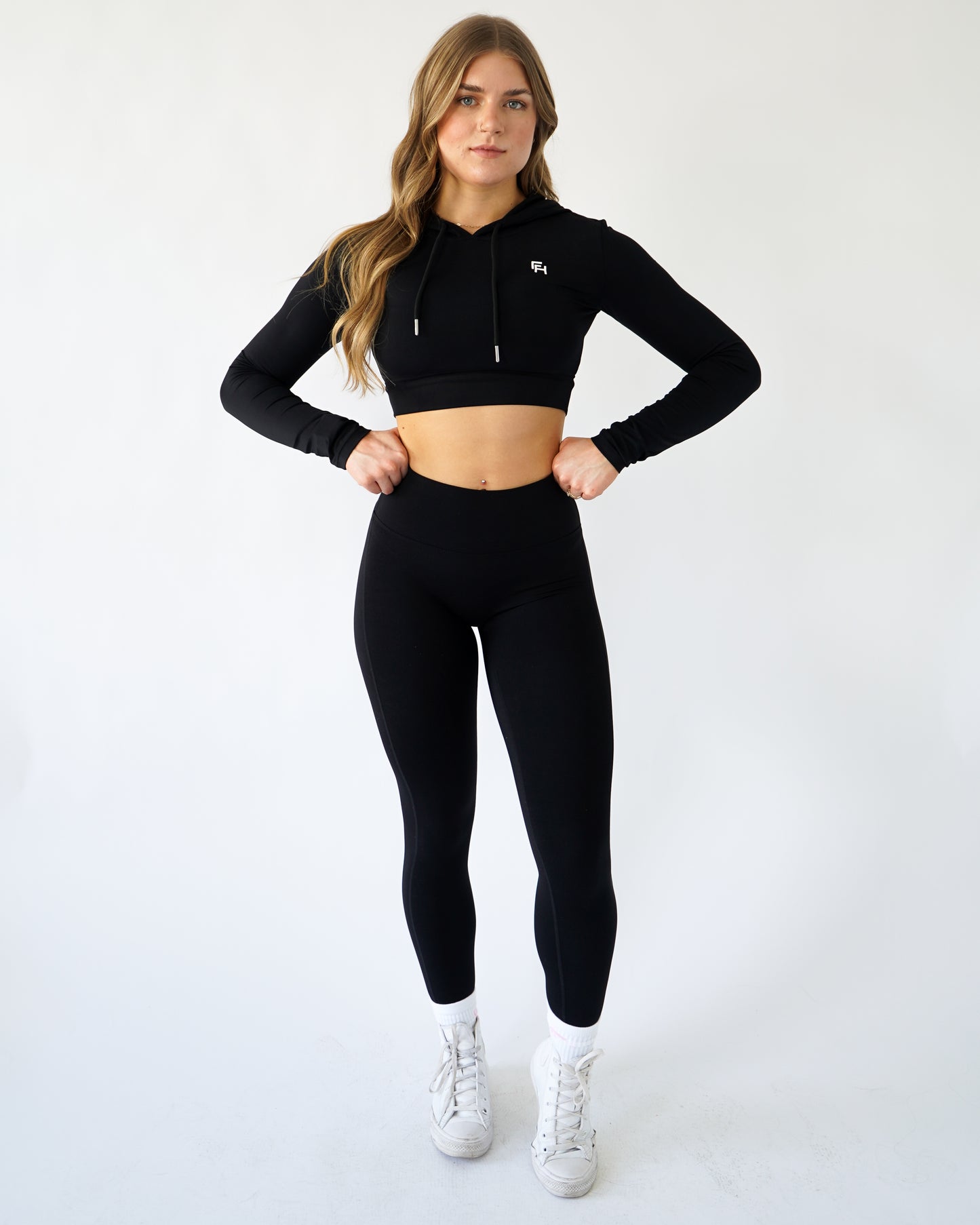 Define Crop Hoodie - Black