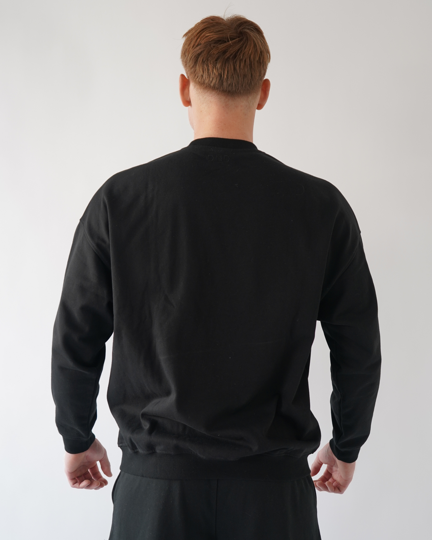 Do Not Disturb Crewneck - Black