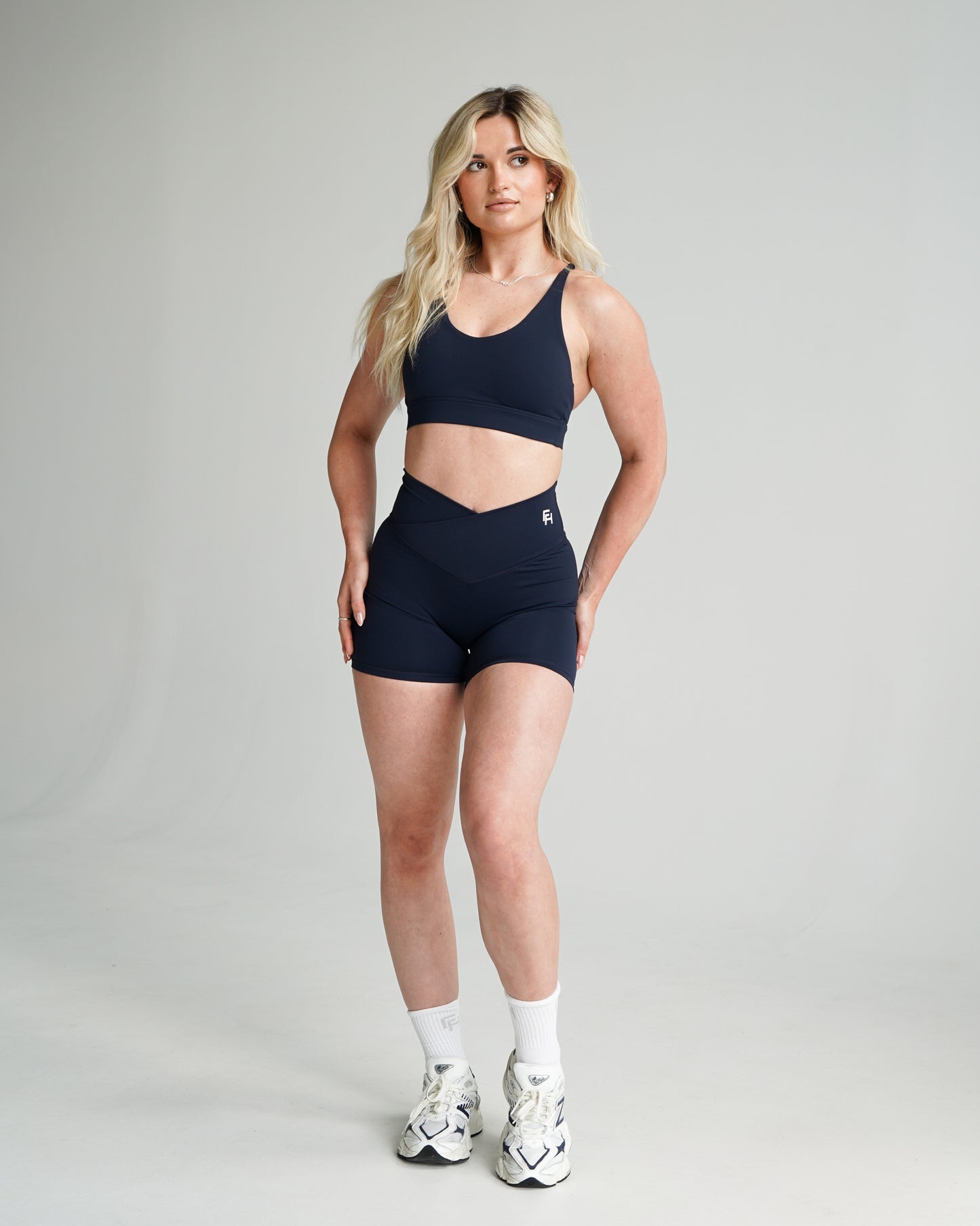 IMPACT BEYOND SPORTS BRA - Navy