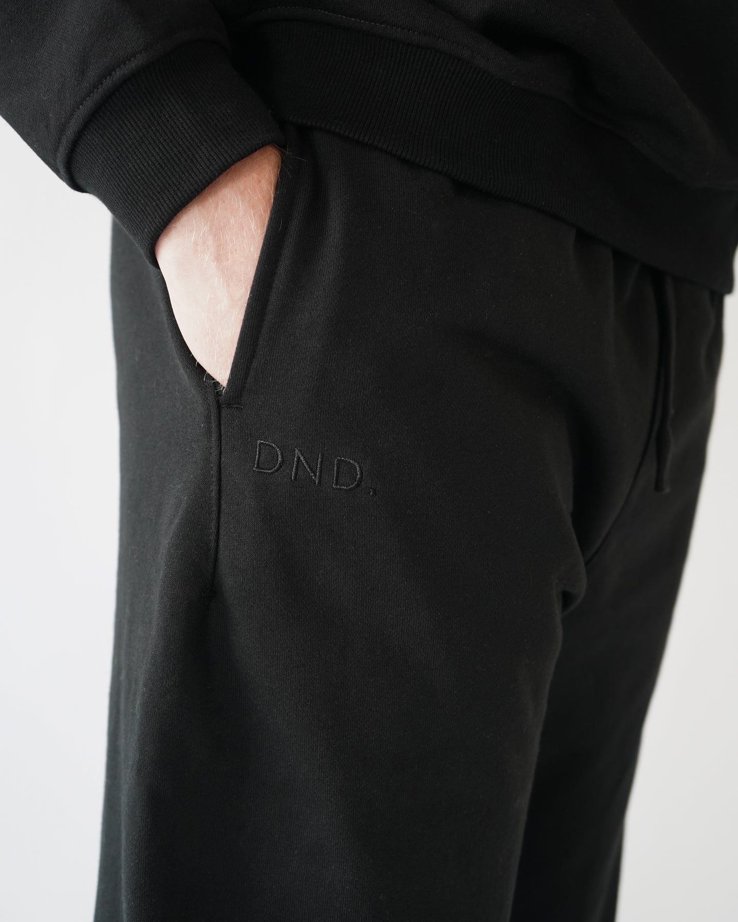 Do Not Disturb Sweatpants - Black