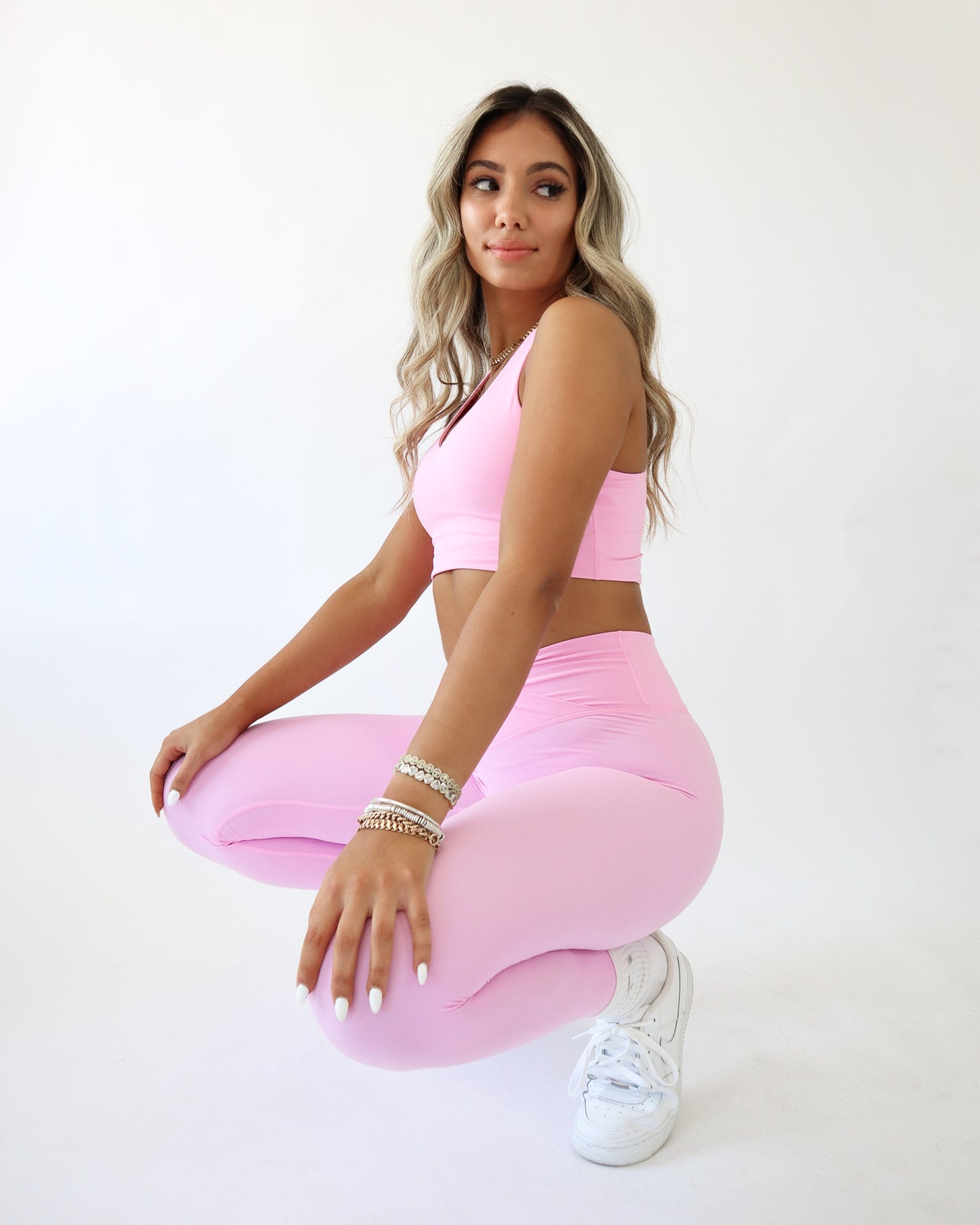 Baby pink v cut leggings – Bohno FitnessWear